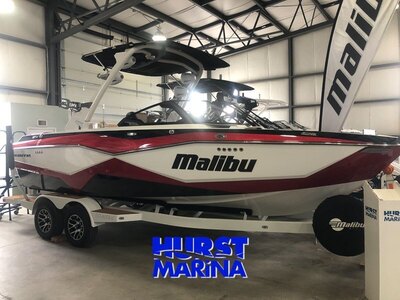 2024 Malibu 22 LSV