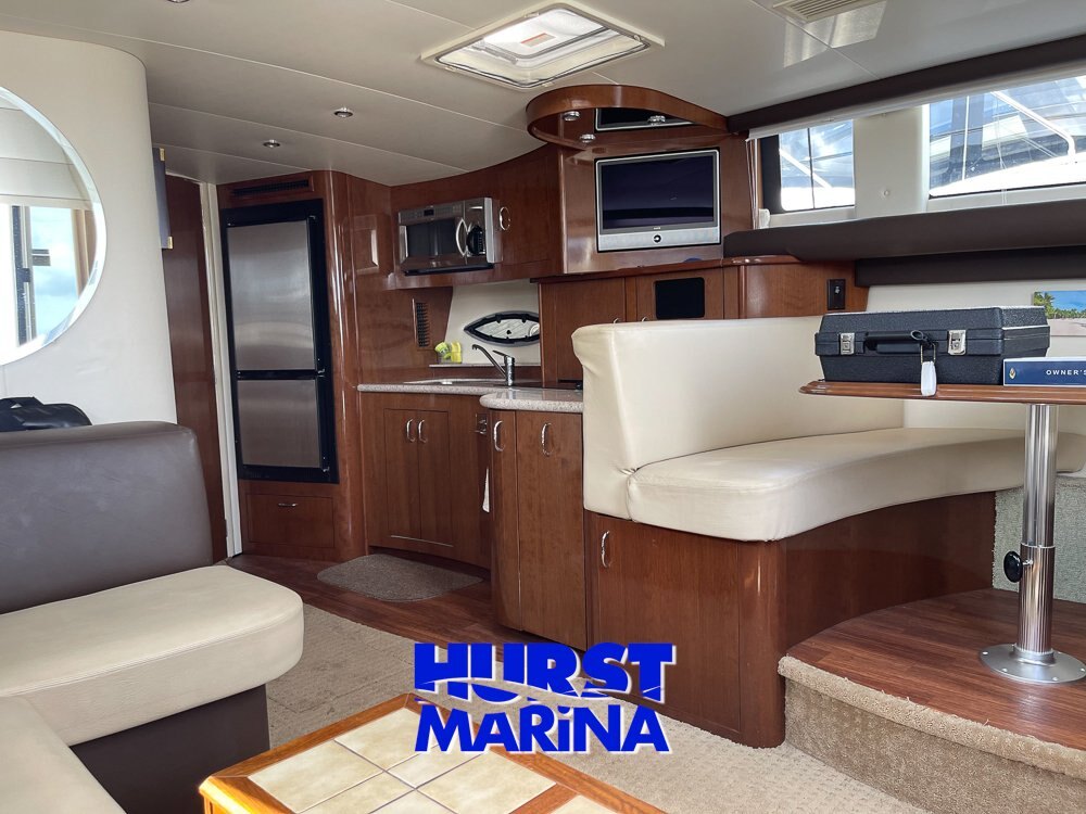 2008 Carver 36 Mariner