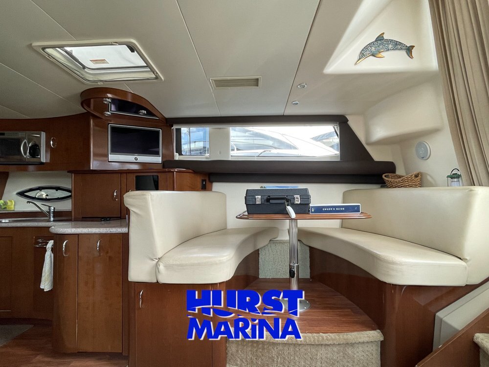 2008 Carver 36 Mariner