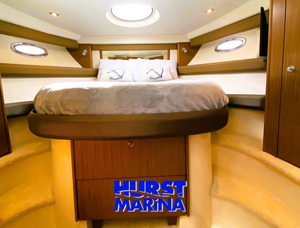 2016 Meridian 391 Motor Yacht