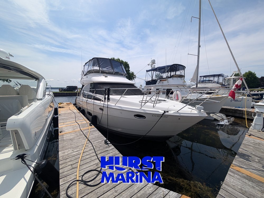 2016 Meridian 391 Motor Yacht