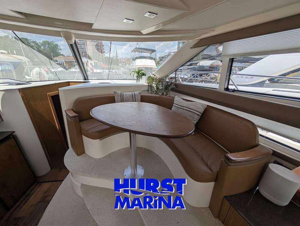 2016 Meridian 391 Motor Yacht