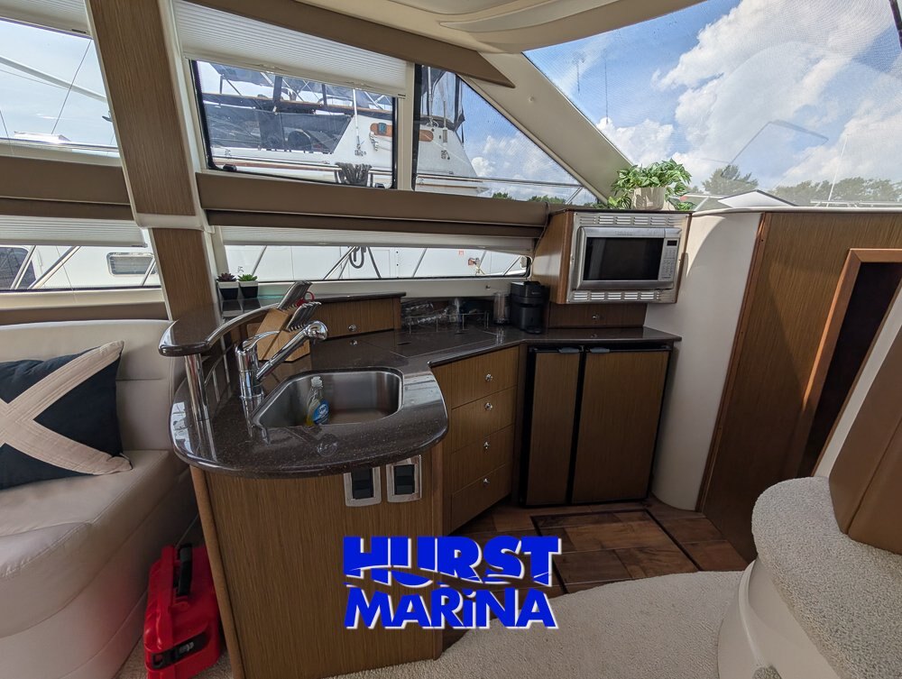 2016 Meridian 391 Motor Yacht