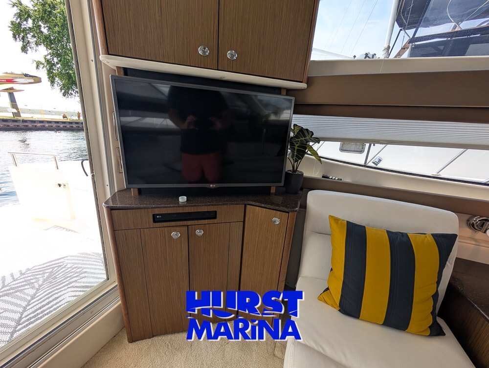 2016 Meridian 391 Motor Yacht