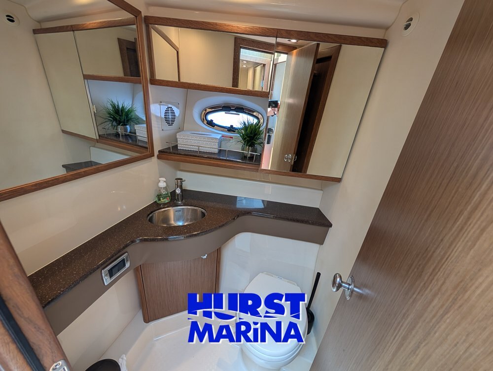 2016 Meridian 391 Motor Yacht