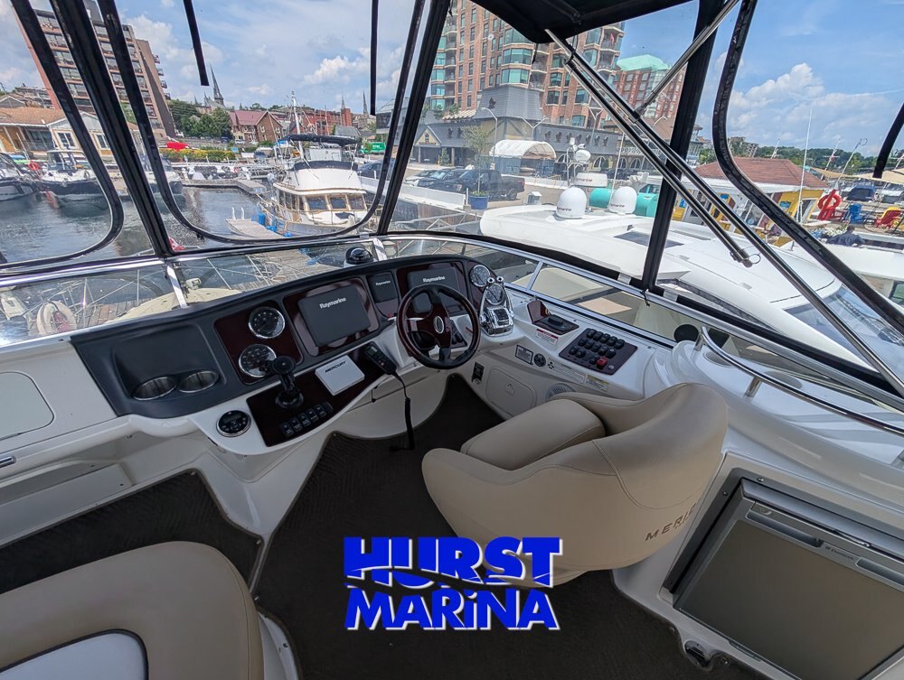 2016 Meridian 391 Motor Yacht