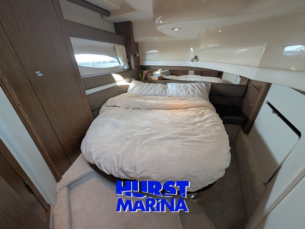 2016 Meridian 391 Motor Yacht