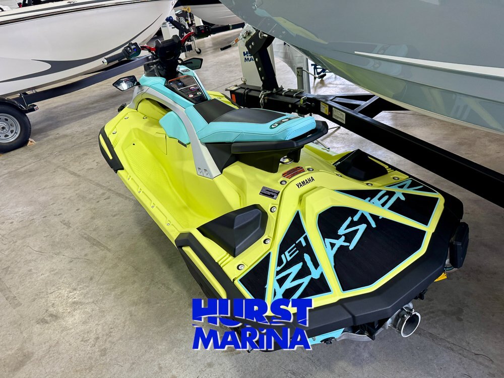 2025 Yamaha JetBlaster PRO 3 Up