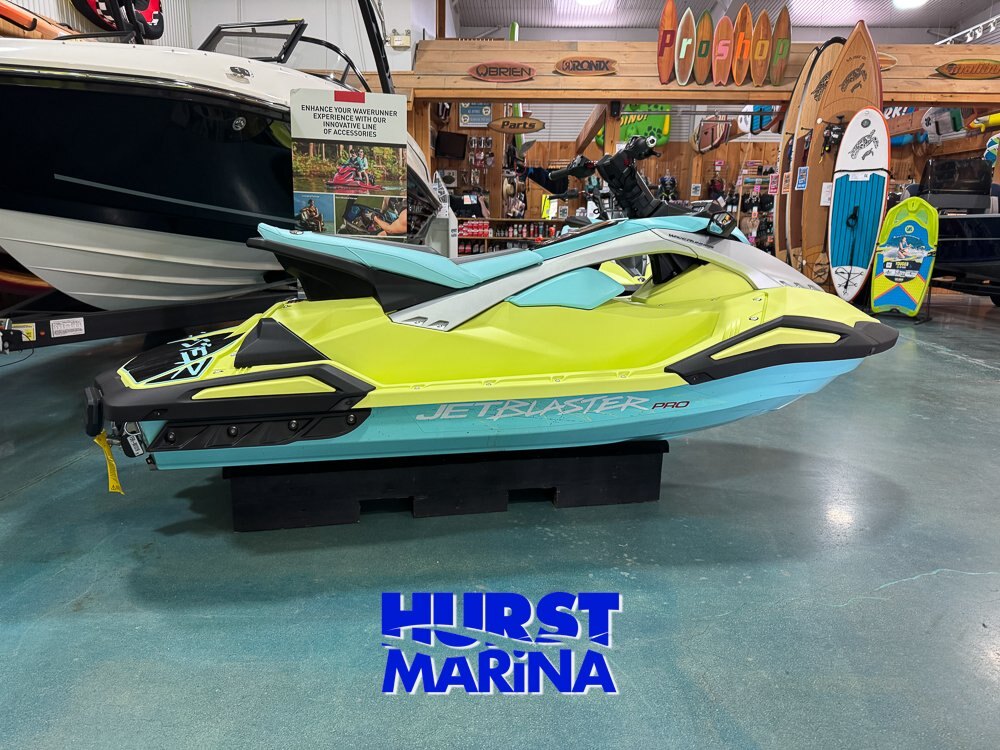 2025 Yamaha JetBlaster PRO 3 Up