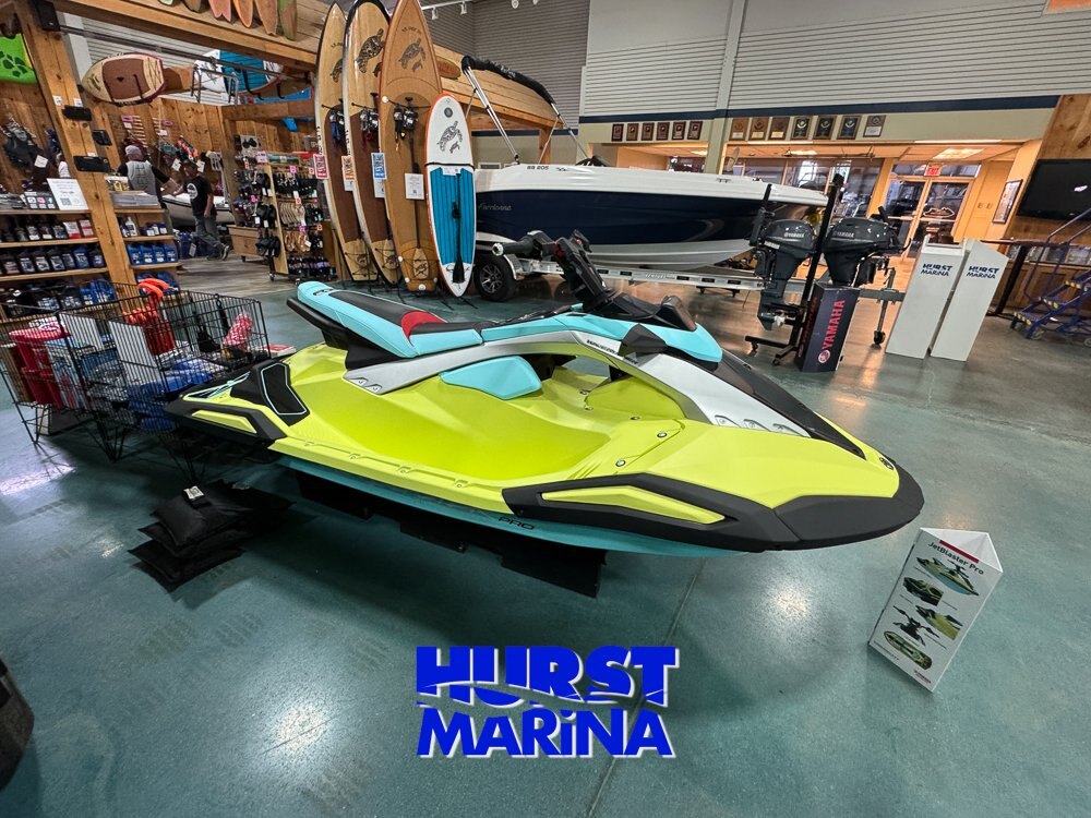 2025 Yamaha JetBlaster PRO 3 Up