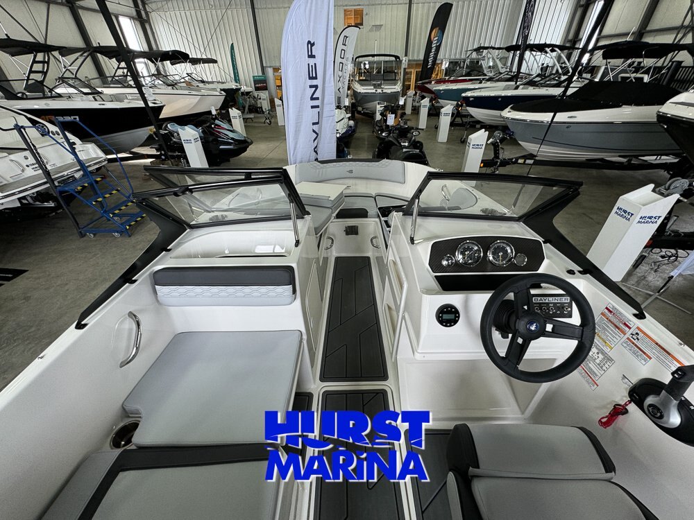 2025 Bayliner M19