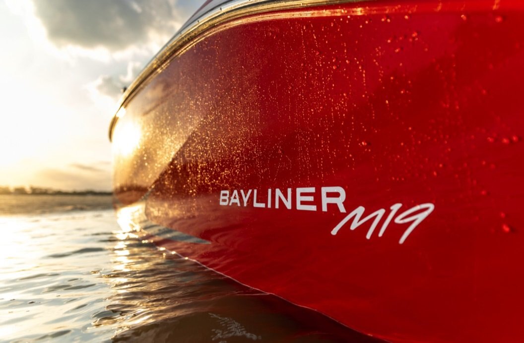 2025 Bayliner M19