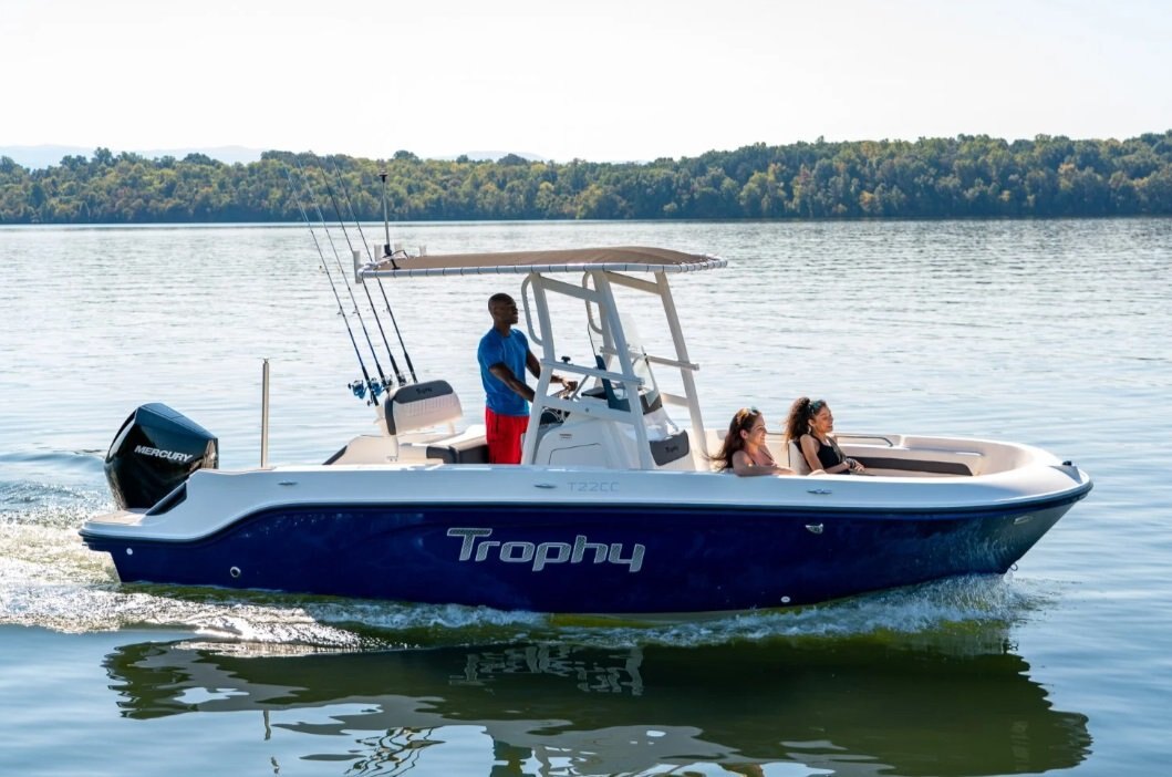 2025 Bayliner T22CC Gray Hull Sides (White Bottom)