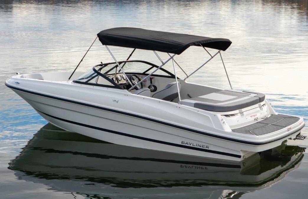 2025 Bayliner VR4 Bowrider Gray Hull Sides (White Bottom)