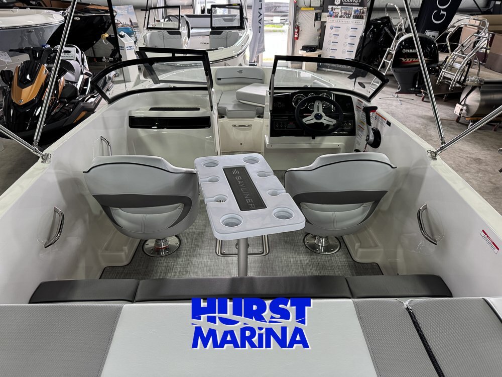 2025 Bayliner VR4