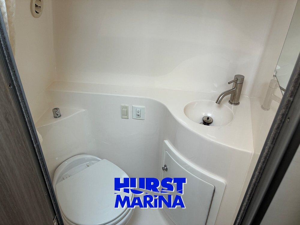 2021 Regal 26 Express