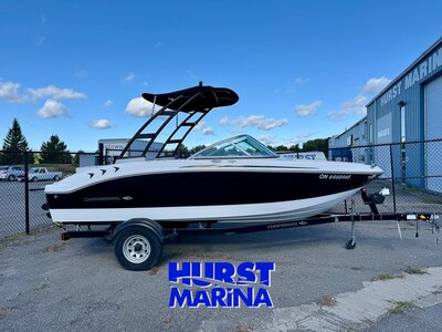 2018 Chaparral 19 H2O