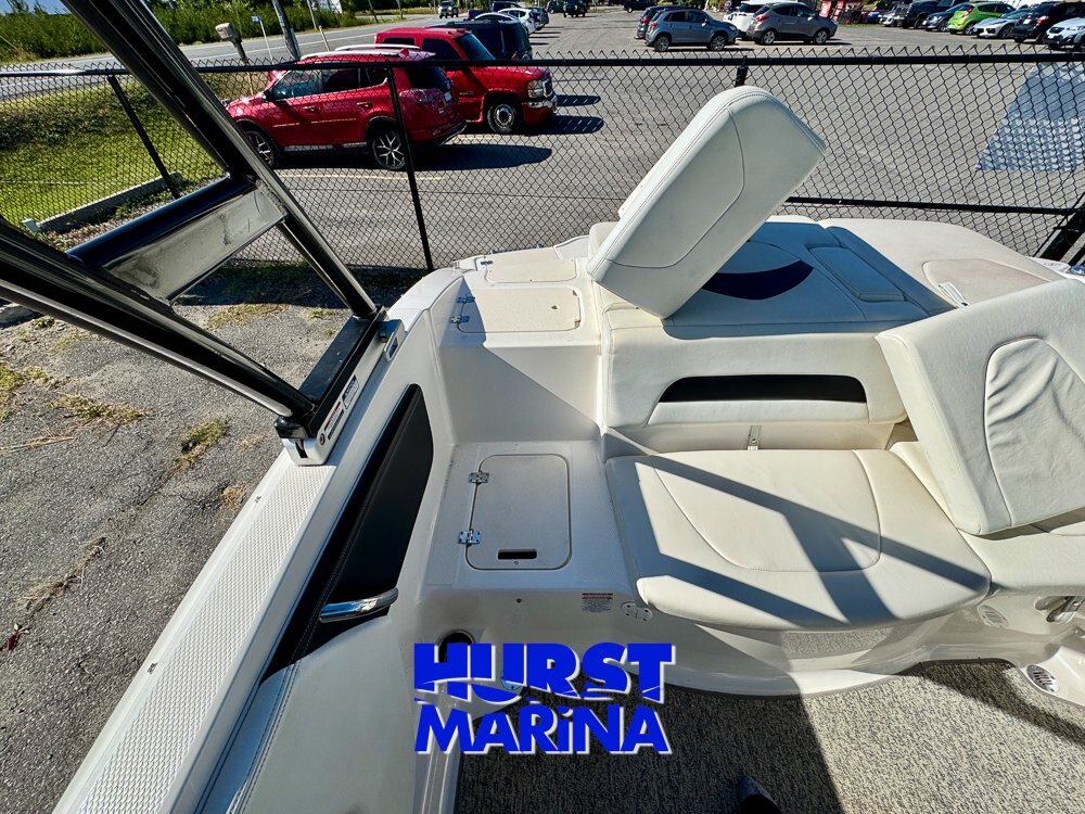 2018 Chaparral 19 H2O