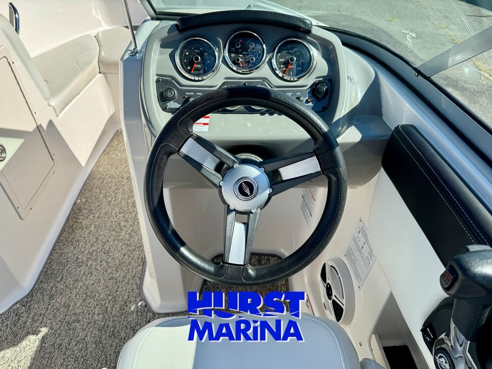 2018 Chaparral 19 H2O