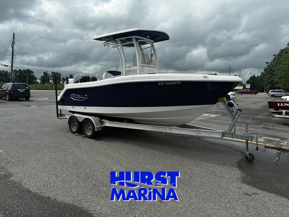 2021 Robalo R222