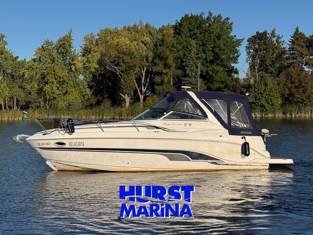 2005 Rinker 300 Fiesta Vee