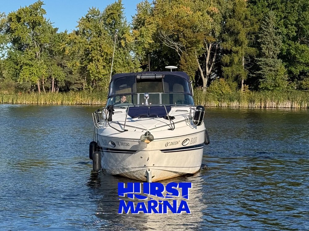 2005 Rinker 300 Fiesta Vee