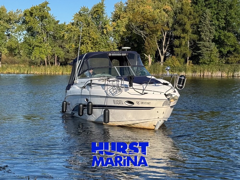 2005 Rinker 300 Fiesta Vee