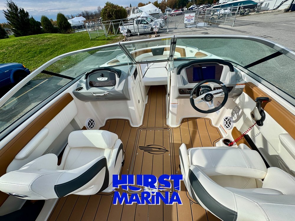 2024 Chaparral 21SSi OB