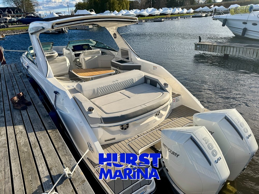 2024 SeaRay 310SLX Outboard