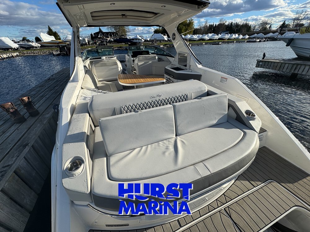 2024 SeaRay 310SLX Outboard