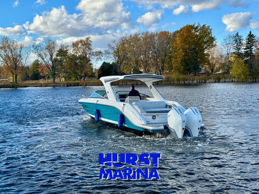 2024 SeaRay 310SLX Outboard