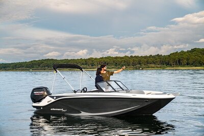 2026 Bayliner M17