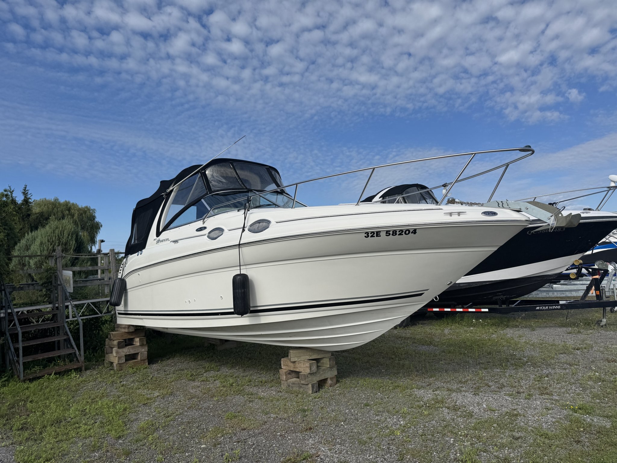 2004 SeaRay 260 Sundancer