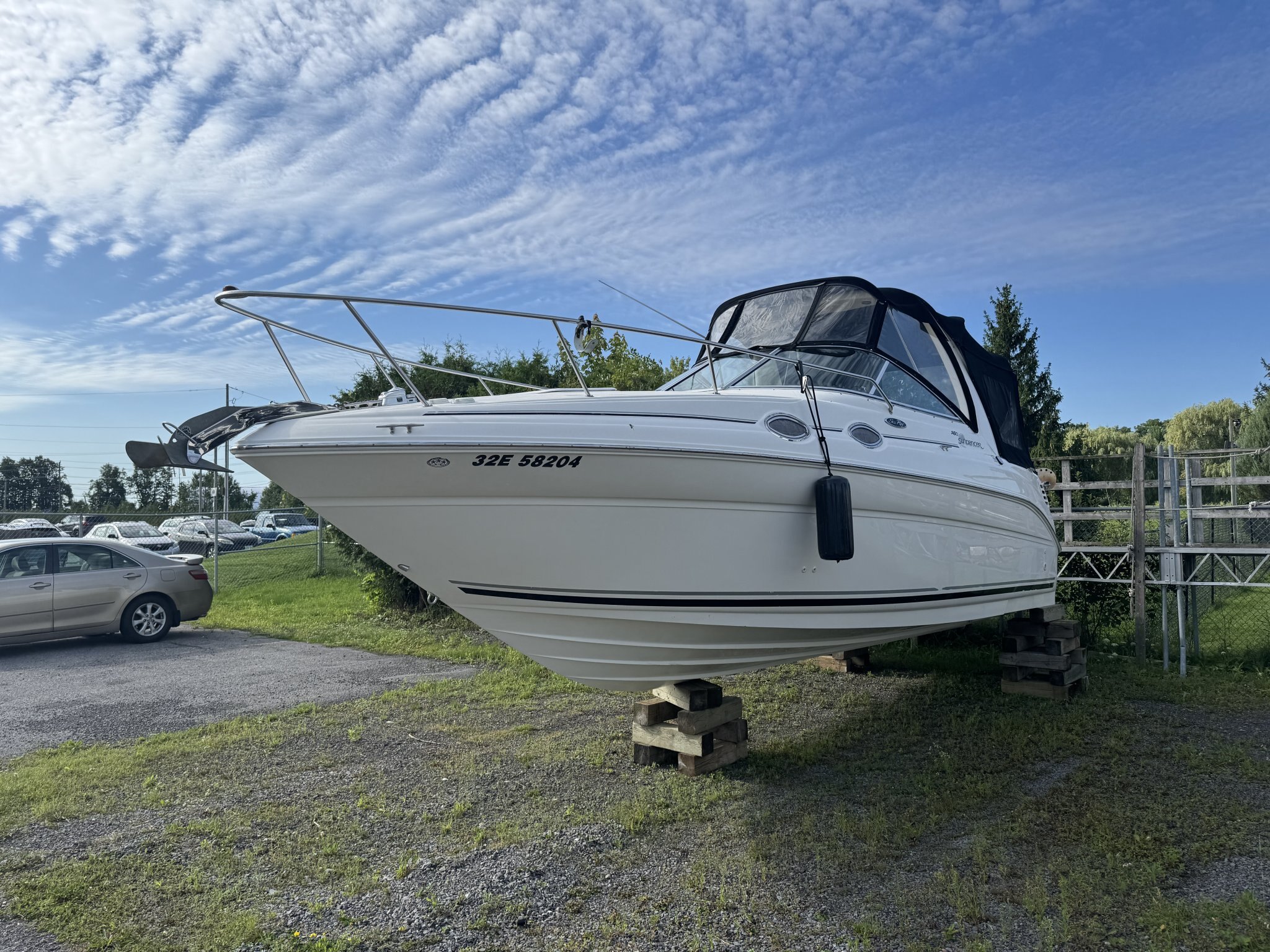 2004 SeaRay 260 Sundancer