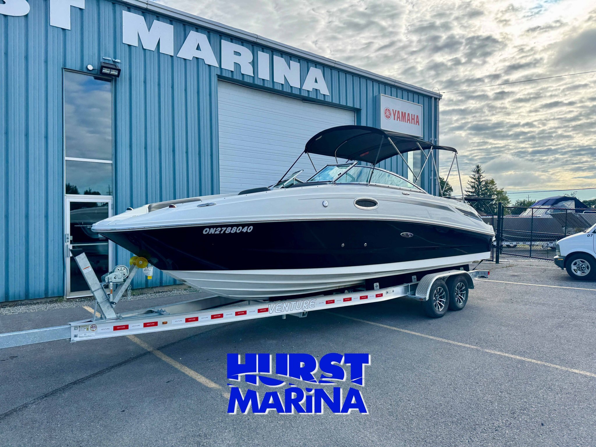 2011 SeaRay 260 Sundeck