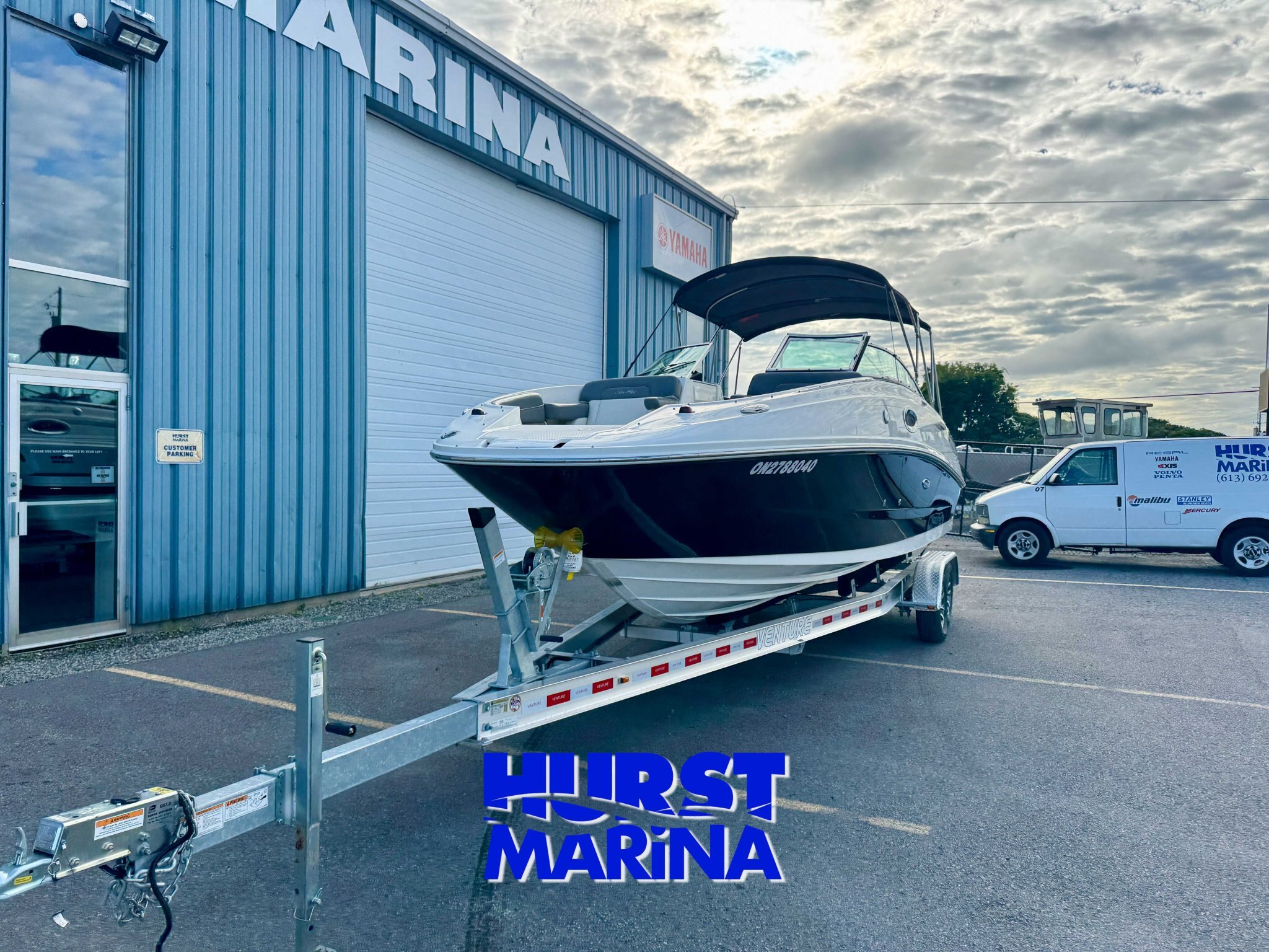 2011 SeaRay 260 Sundeck