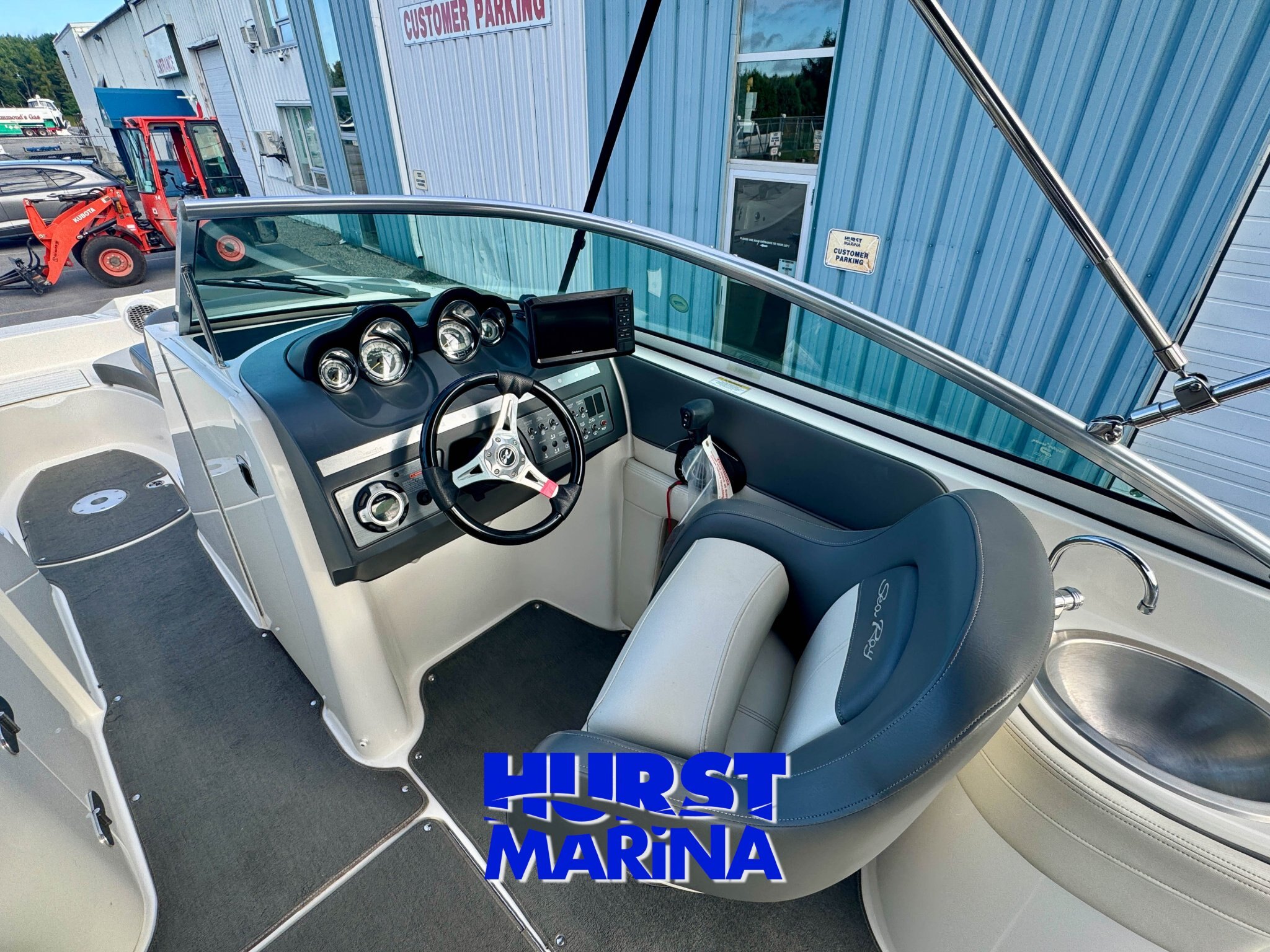 2011 SeaRay 260 Sundeck