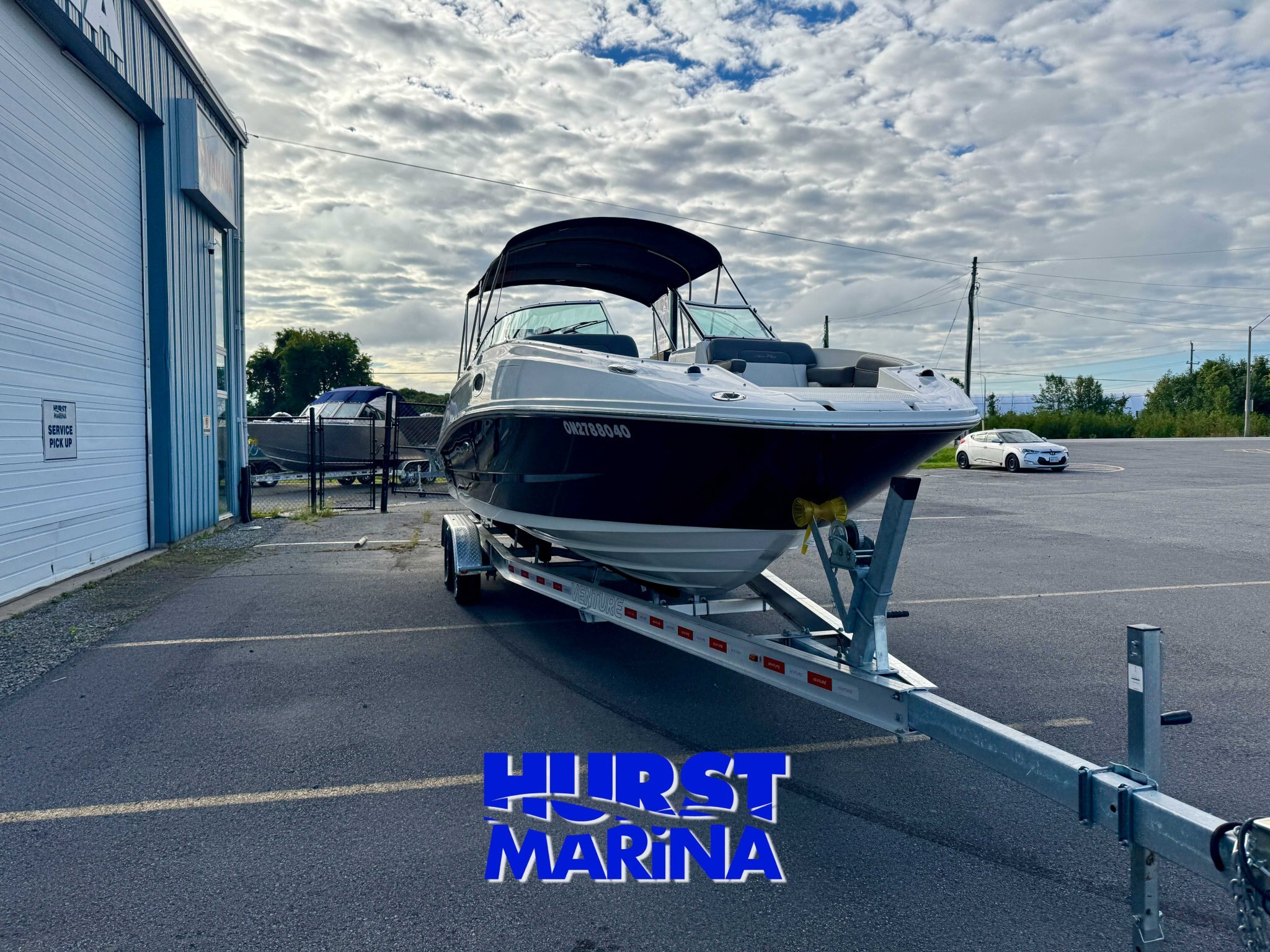 2011 SeaRay 260 Sundeck