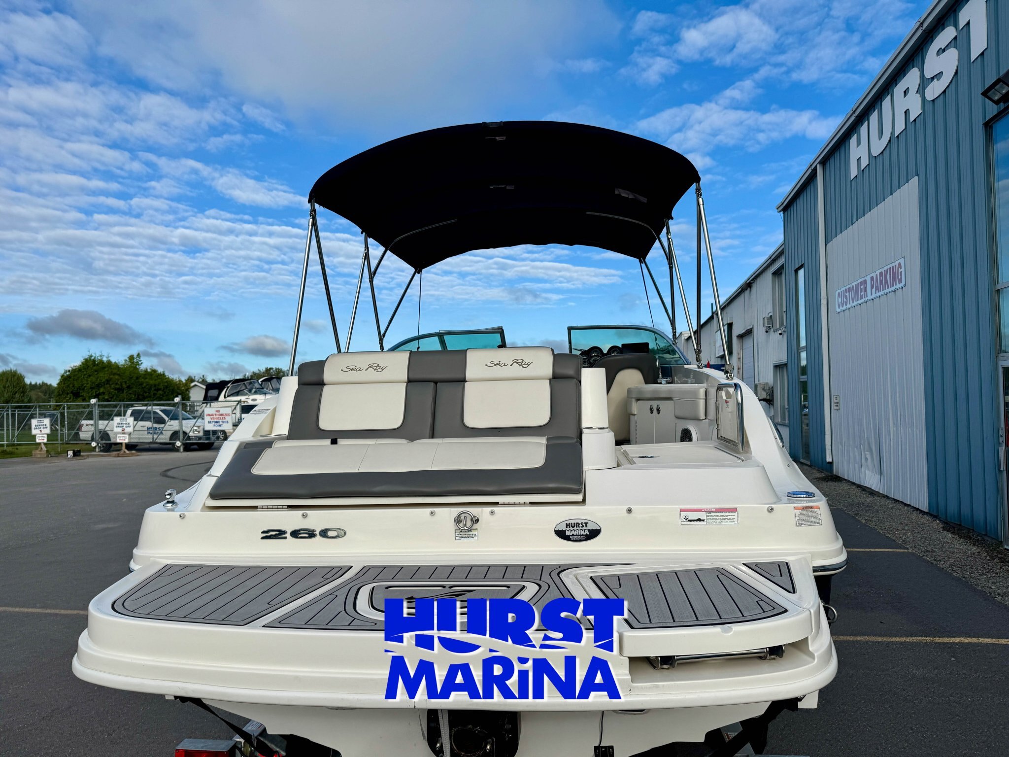 2011 SeaRay 260 Sundeck