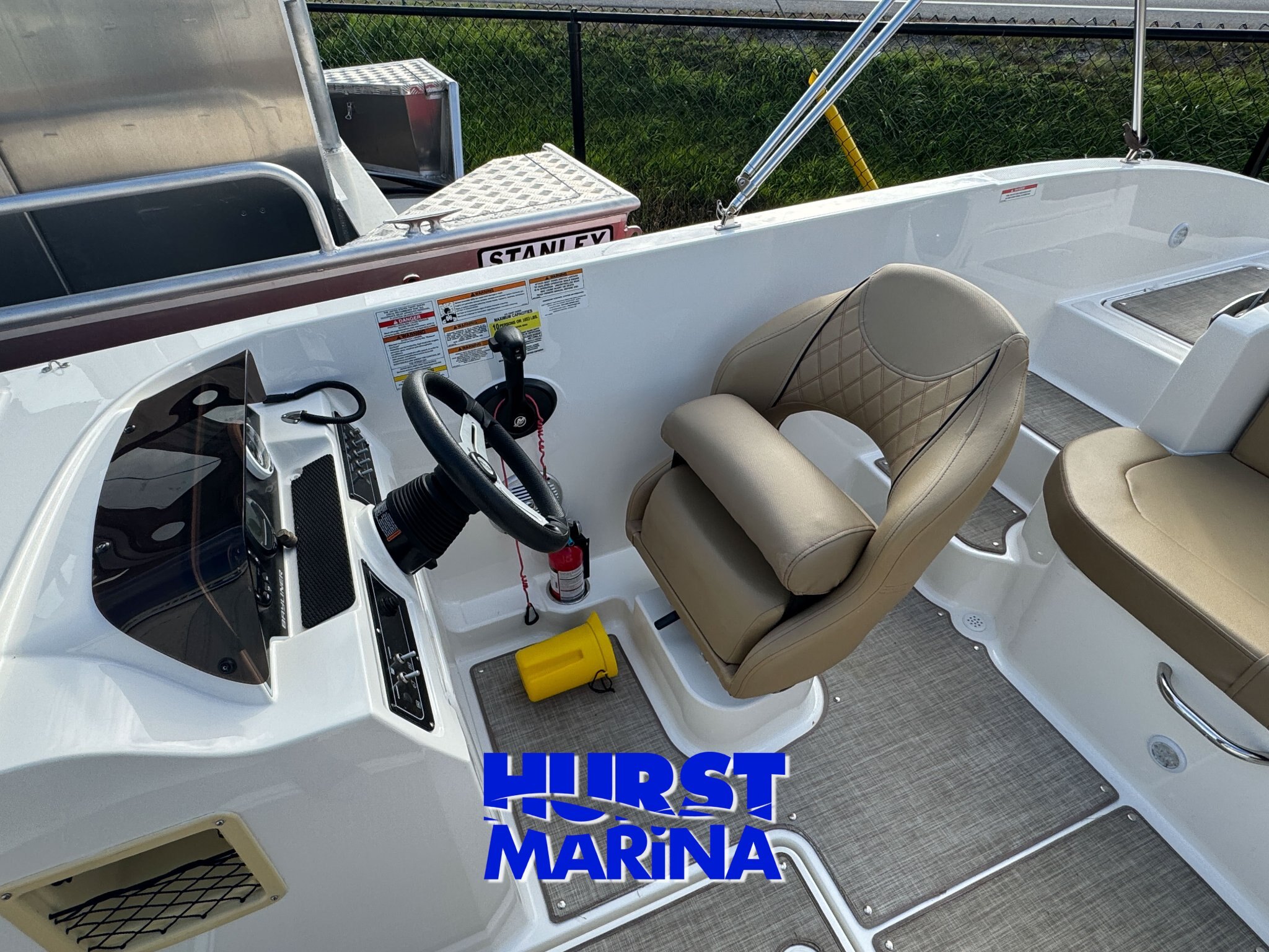 2023 Bayliner DX2000
