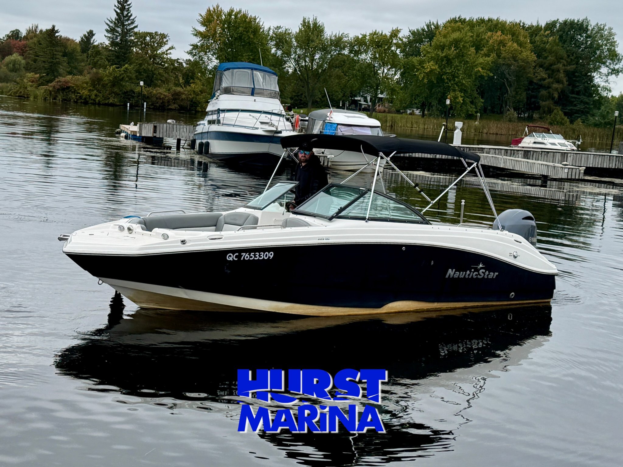 2021 NauticStar 223DC