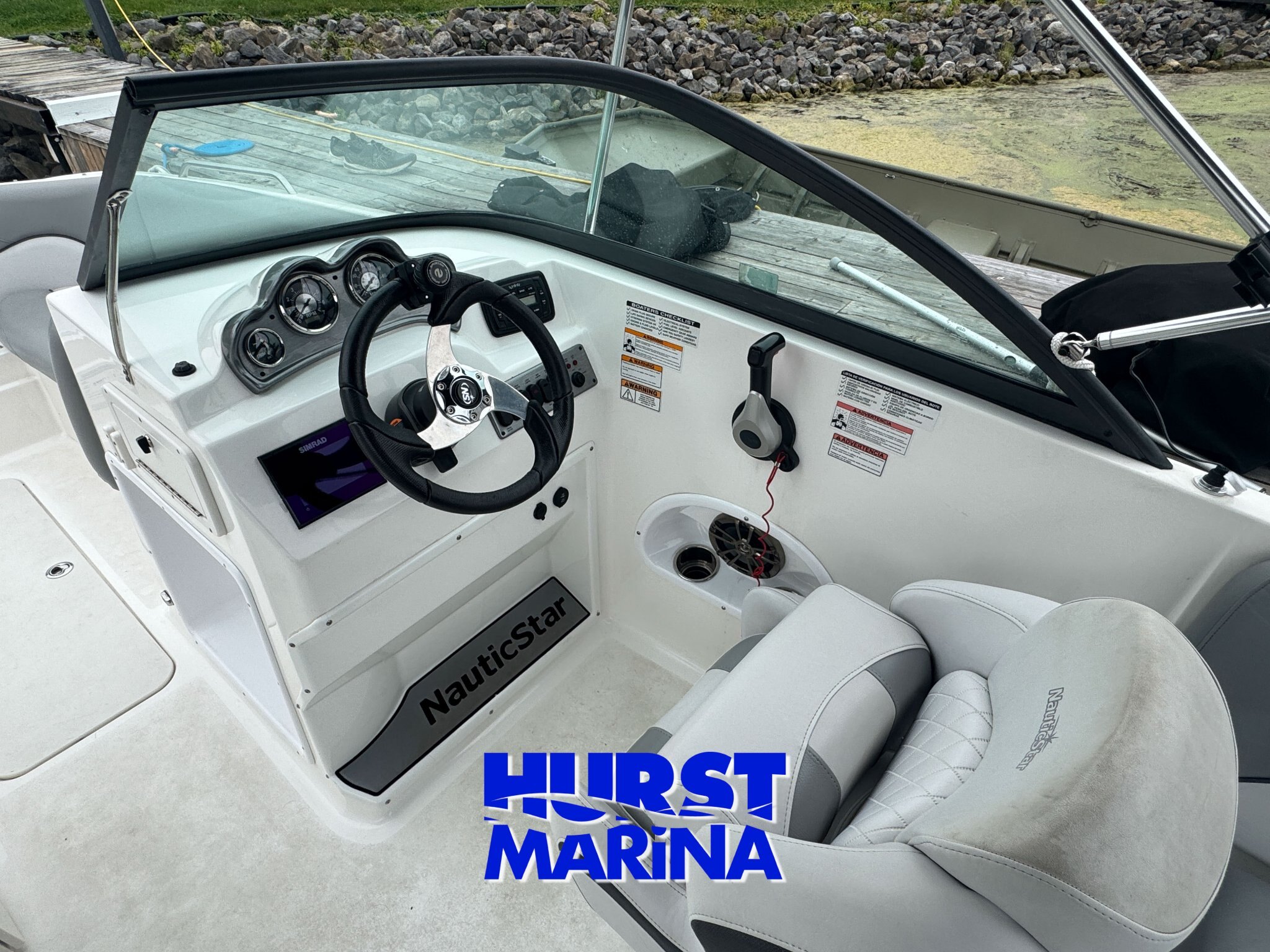 2021 NauticStar 223DC