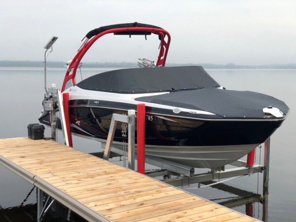 Naylor Docks Vertical Lifts A1350V