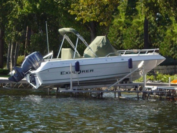 Naylor Docks Cantilever Lifts A18