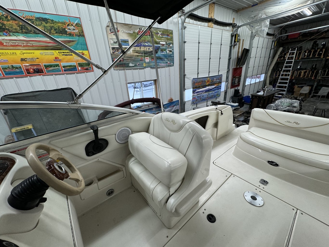 2002 Sea Ray 245 Weekender