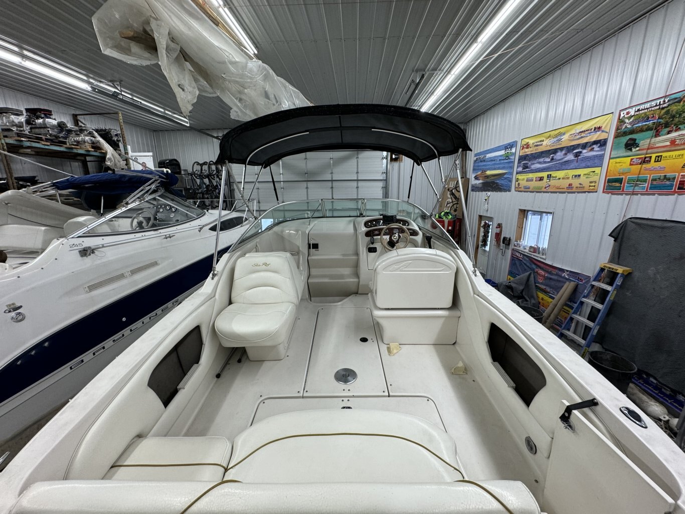 2002 Sea Ray 245 Weekender