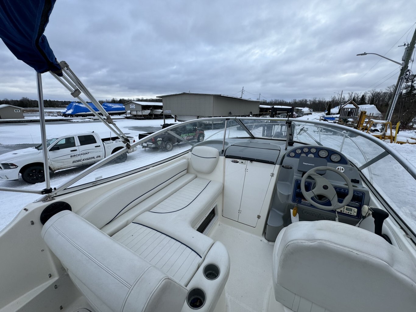 2004 Bayliner 245 SB