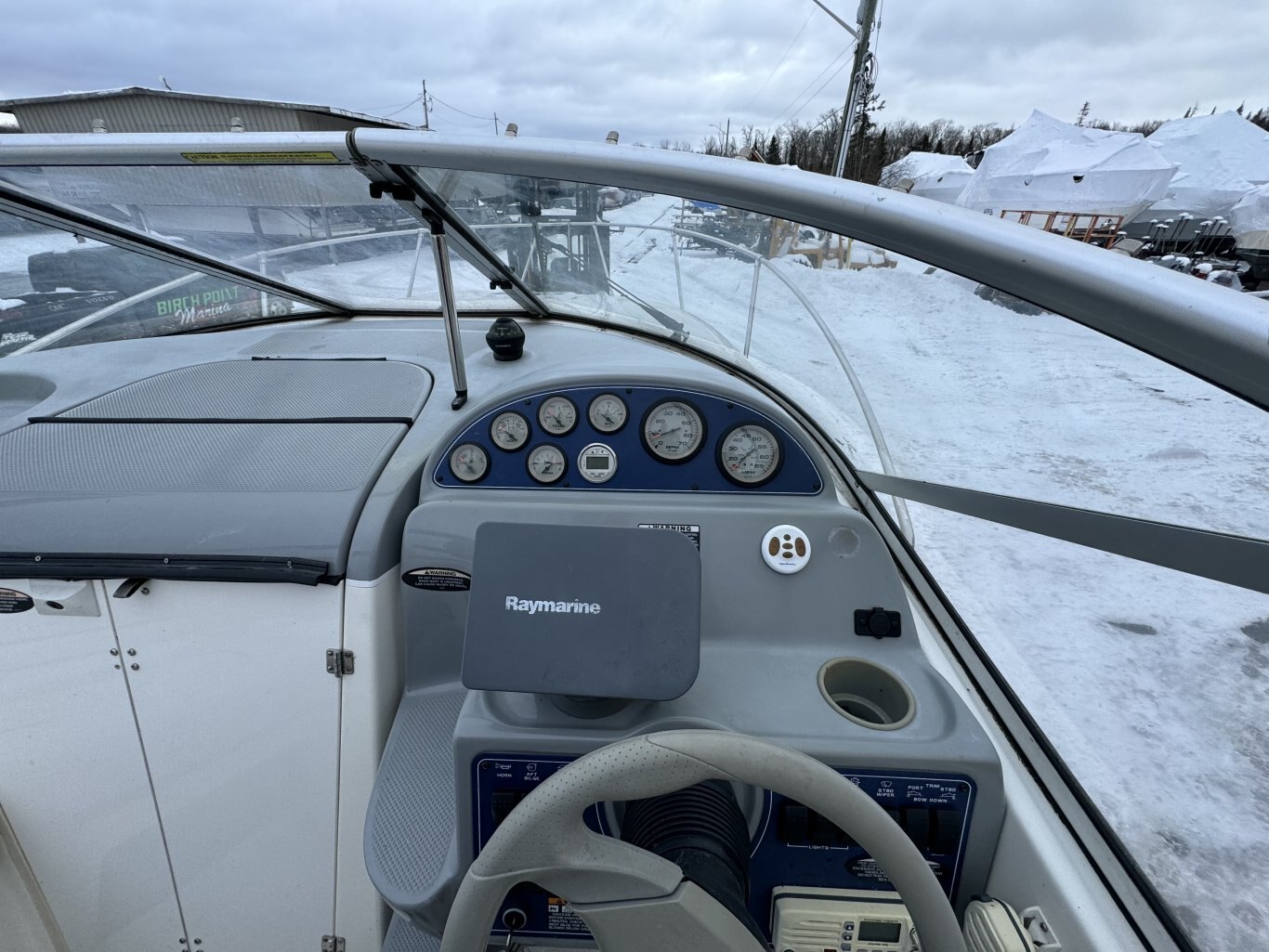 2004 Bayliner 245 SB