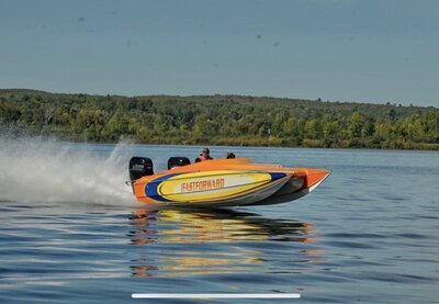 1986/ 2010 Skater 24