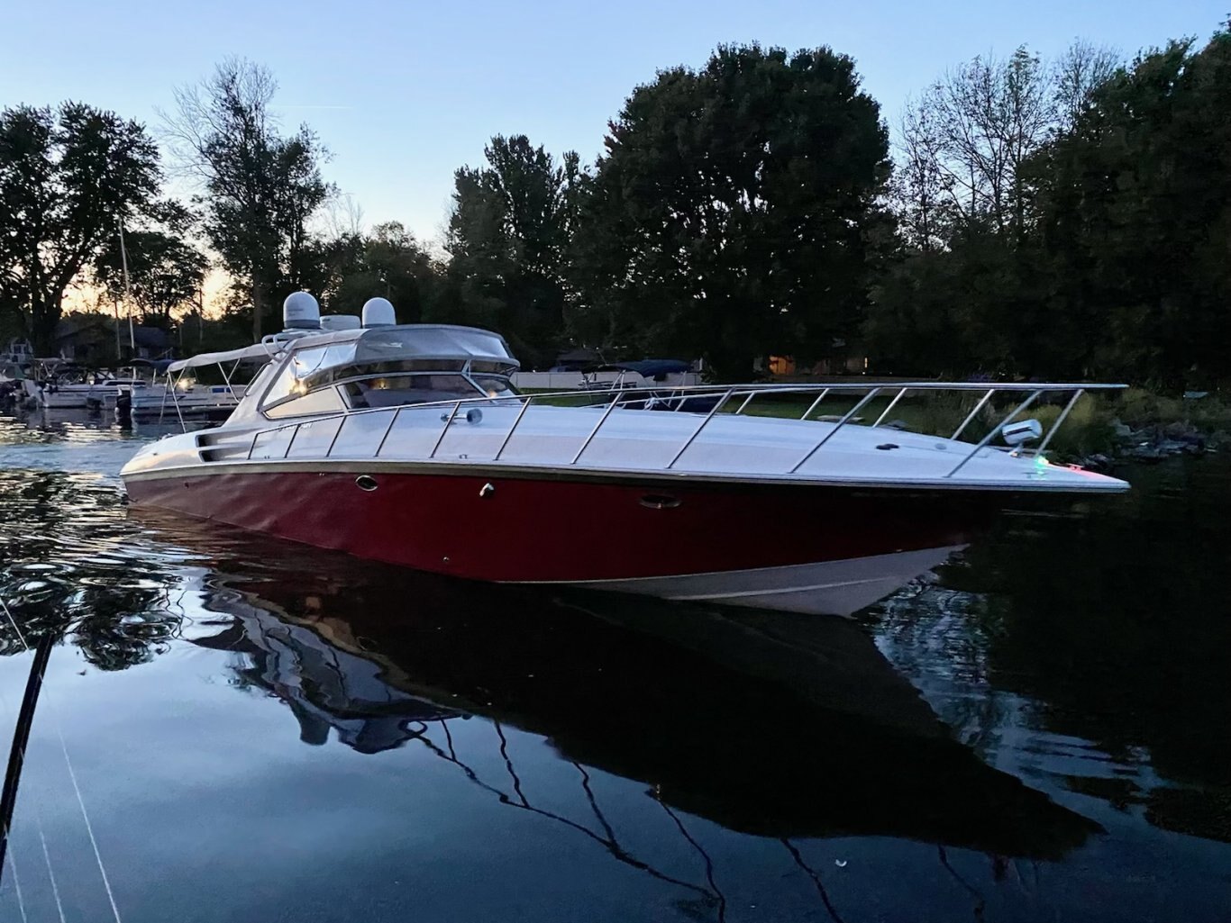 2005 Fountain 48 Express Cruiser